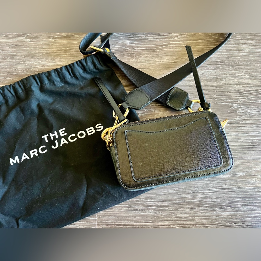 Marc Jacobs Black Crossbody Camera Bag with Yellow-Accent Strap - Picture 3 of 5